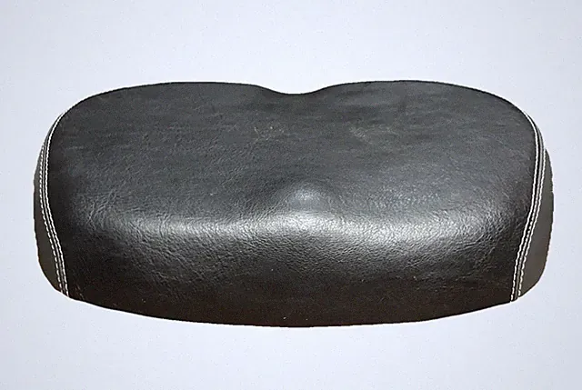 Schwinn No Pressure Ergonomic Comfort Saddle Bicycle Seat 10" X 7" Black